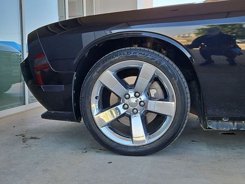 Used 2011 Dodge Challenger RWD image 23