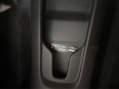 Used 2020 Chevrolet Corvette Stingray Preferred Cpe w/ 2LT Preferred Equipment Group RWD image 35