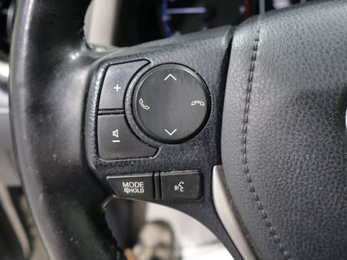 Used 2017 Toyota RAV4 XLE AWD/4WD image 31