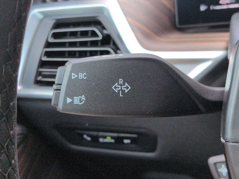Used 2026 BMW X5 xDrive40i w/ Parking Assistance Package AWD/4WD image 29