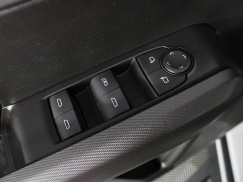 Used 2024 Chevrolet Colorado Trail Boss w/ Technology Package image 15