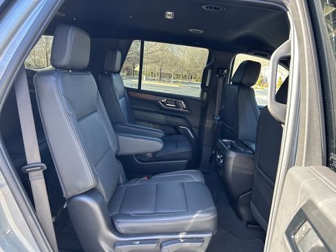 Certified 2025 GMC Yukon Denali image 50