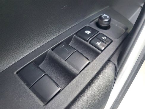 Certified 2023 Toyota Corolla Cross LE image 20