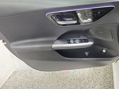 Used 2025 Mercedes-Benz C 300 Sedan image 20