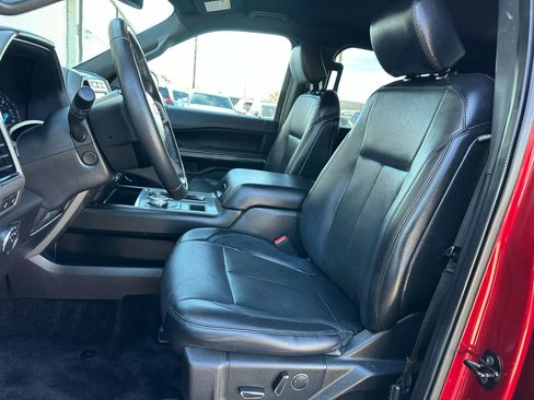 Used 2018 Ford Expedition XLT w/ Equipment Group 202A image 14