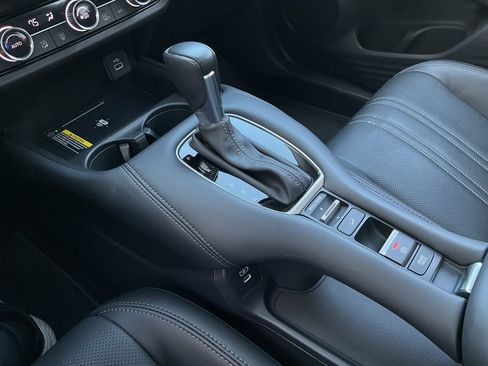 Used 2025 Honda HR-V EX-L image 37