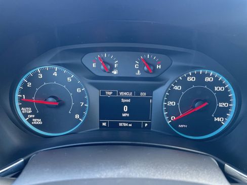 Used 2023 Chevrolet Equinox LS image 14