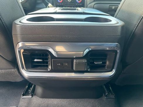 Used 2022 GMC Sierra 3500 Denali w/ Denali Ultimate Package AWD/4WD image 17