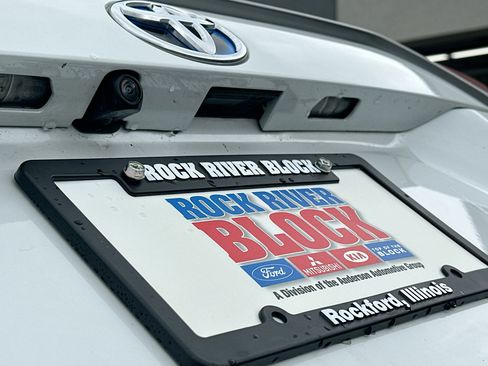 Used 2023 Toyota RAV4 Limited image 14