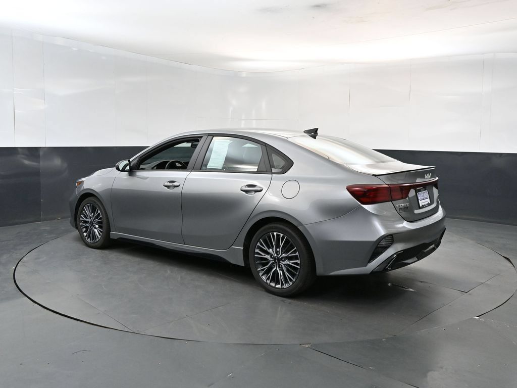 Certified 2022 Kia Forte GT-Line FWD image 3