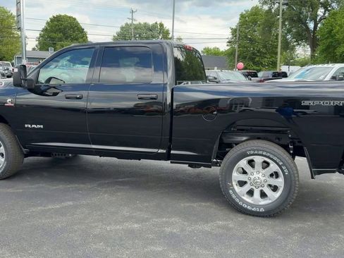 New 2026 RAM 2500 Big Horn AWD/4WD image 4