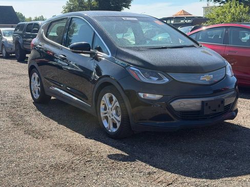 Used 2017 Chevrolet Bolt LT FWD image 1