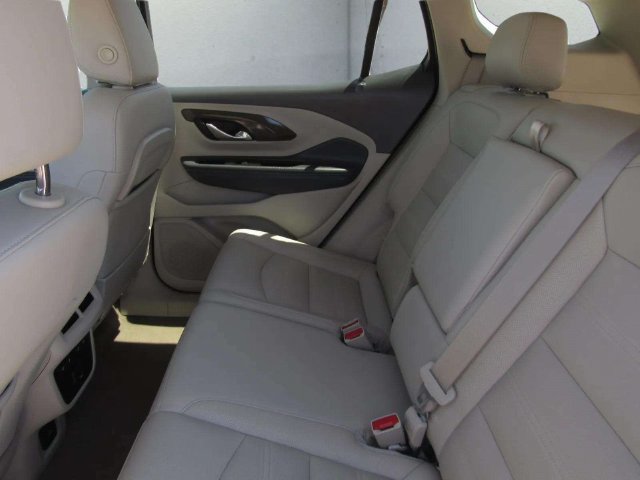 Used 2023 GMC Terrain Denali w/ Denali Premium Package AWD/4WD image 15