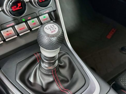Used 2022 Subaru BRZ Limited RWD image 17