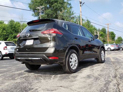 Used 2017 Nissan Rogue S AWD/4WD image 7