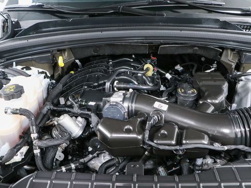 Used 2023 Jeep Grand Cherokee Altitude AWD/4WD image 29