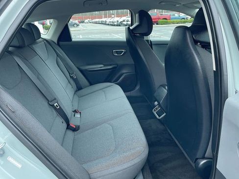 Used 2025 Kia K4 LXS image 26