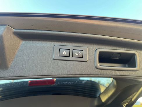 Used 2024 Subaru Forester Limited image 26