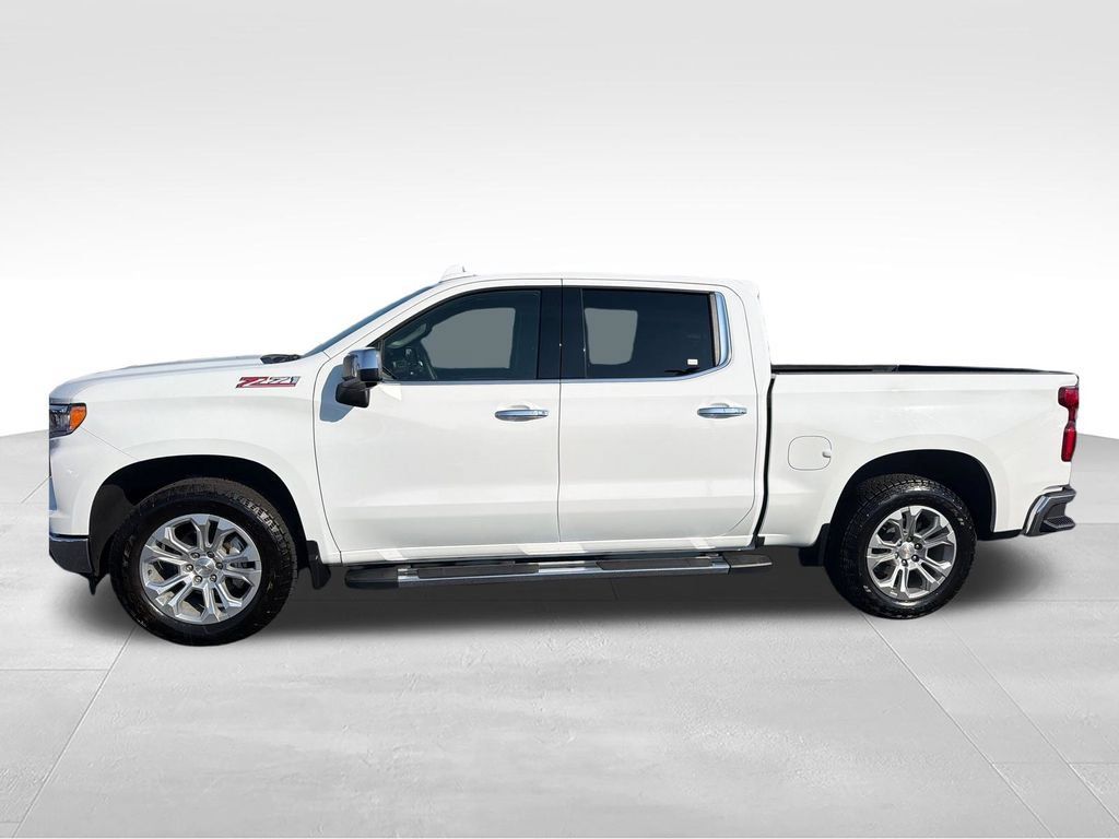 Used 2024 Chevrolet Silverado 1500 LTZ w/ LTZ Premium Package AWD/4WD image 3