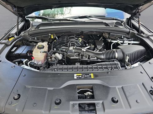Used 2023 Jeep Grand Cherokee Limited AWD/4WD image 30