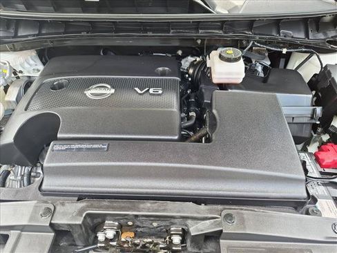 Certified 2024 Nissan Murano SV w/ SV Midnight Edition Package FWD image 22