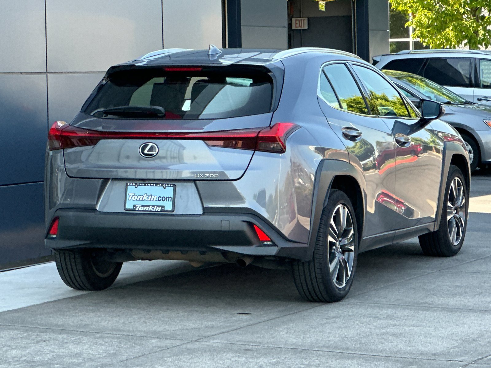 Used 2019 Lexus UX 200 w/ Premium Package FWD image 4
