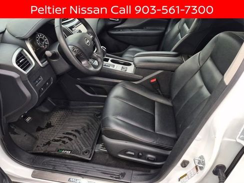 Certified 2024 Nissan Murano SV w/ SV Midnight Edition Package FWD image 18