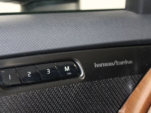 Used 2024 Volvo XC90 T8 Plus w/ Protection Package Premier image 26