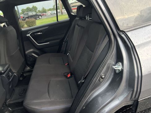 Used 2022 Toyota RAV4 SE w/ Convenience Package AWD/4WD image 24
