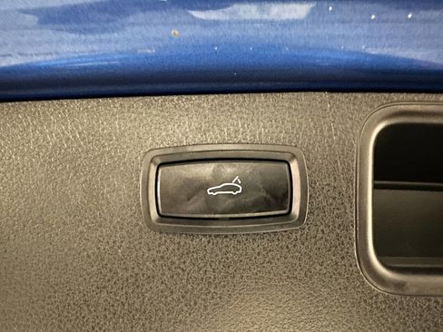 Used 2015 Porsche Macan Turbo image 26