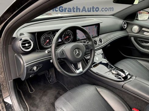 Used 2017 Mercedes-Benz E 300 4MATIC image 17