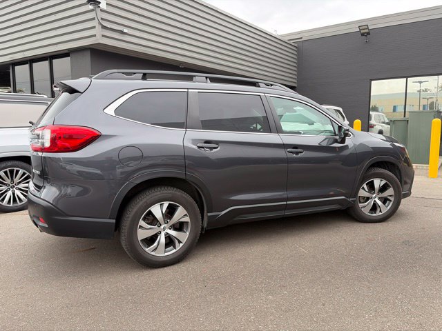 Used 2023 Subaru Ascent Premium w/ Convenience Package AWD/4WD image 3