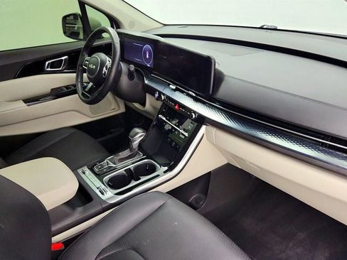Used 2024 Kia Carnival SX Prestige FWD image 26