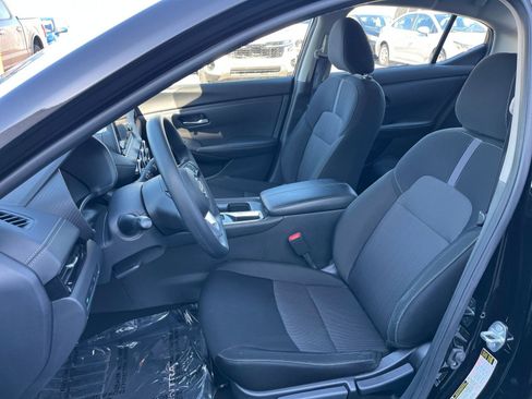 Used 2025 Nissan Sentra SV FWD image 35