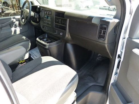 Used 2023 GMC Savana 2500 4.3L V6 GAS*2500*135 WB*FACTO w/ Driver Convenience Package image 25