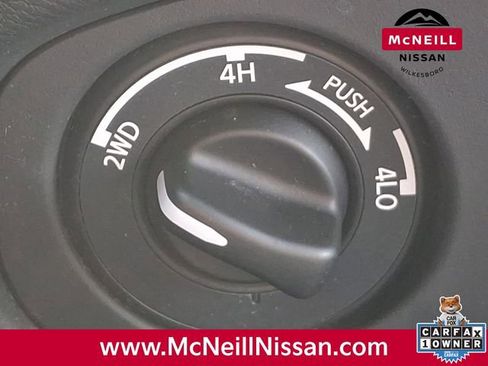 Used 2023 Nissan Frontier SV image 27