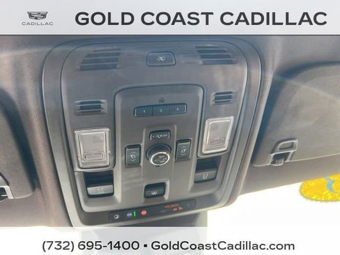 Used 2023 Cadillac Escalade Premium Luxury AWD/4WD image 34