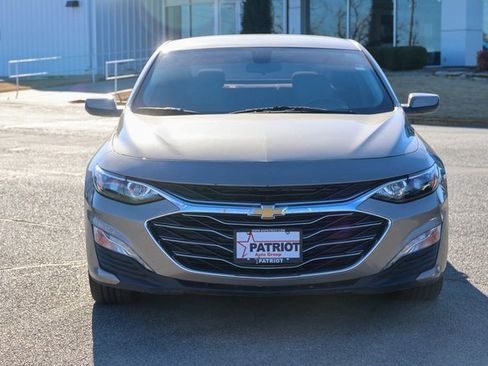 Used 2022 Chevrolet Malibu LT image 2
