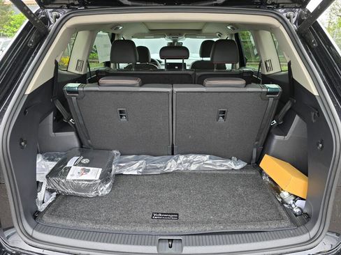 New 2026 Volkswagen Atlas Peak Edition AWD/4WD image 14