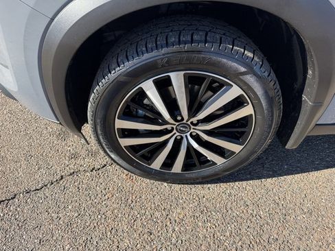 Used 2025 Nissan Pathfinder Platinum w/ Cargo Package image 8