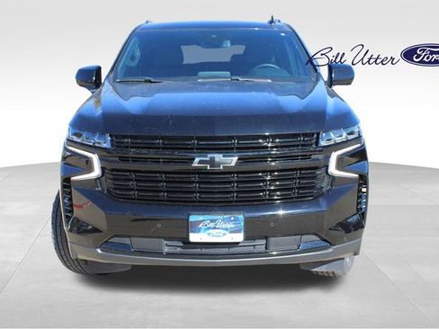 Used 2023 Chevrolet Suburban RST image 2