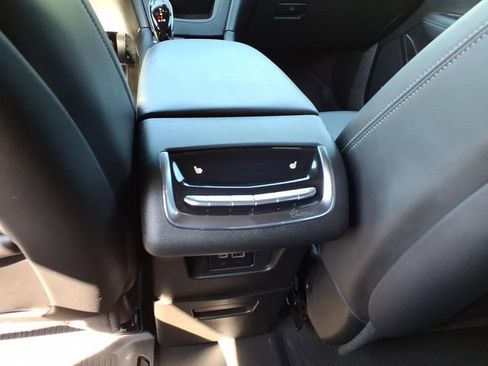 Used 2024 Cadillac XT6 Sport w/ Technology Package AWD/4WD image 11