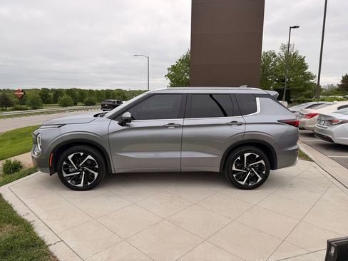 Used 2022 Mitsubishi Outlander SEL AWD/4WD image 7