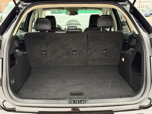 Used 2024 Ford Edge SEL image 6