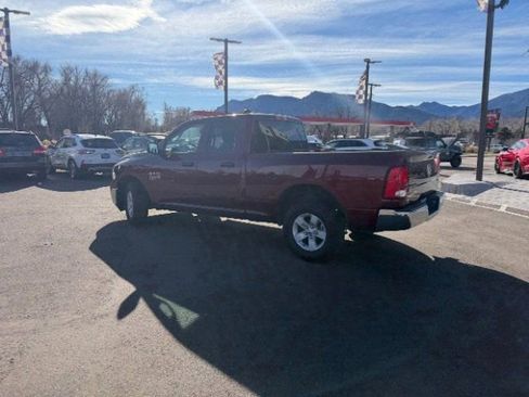 Used 2024 RAM 1500 Classic SLT AWD/4WD image 9