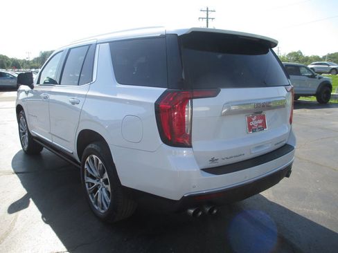 Used 2021 GMC Yukon Denali w/ Denali Premium Package AWD/4WD image 10