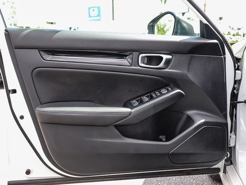 Certified 2024 Honda Civic Sport Touring image 24