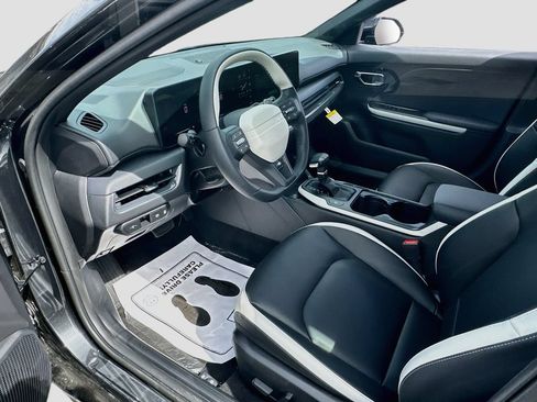 New 2026 Kia K4 GT-Line FWD image 9