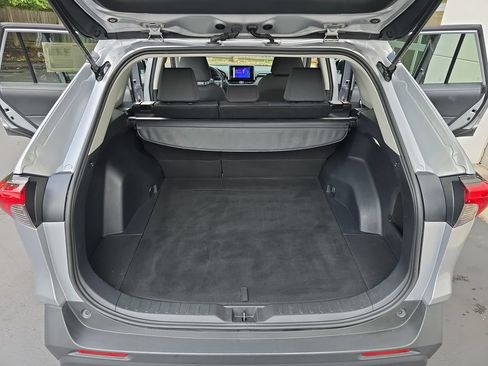 Certified 2025 Toyota RAV4 XLE AWD/4WD image 15