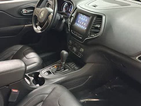 Used 2021 Jeep Cherokee Latitude Lux FWD image 33
